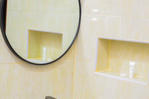 Deluxe Room (Bathroom)